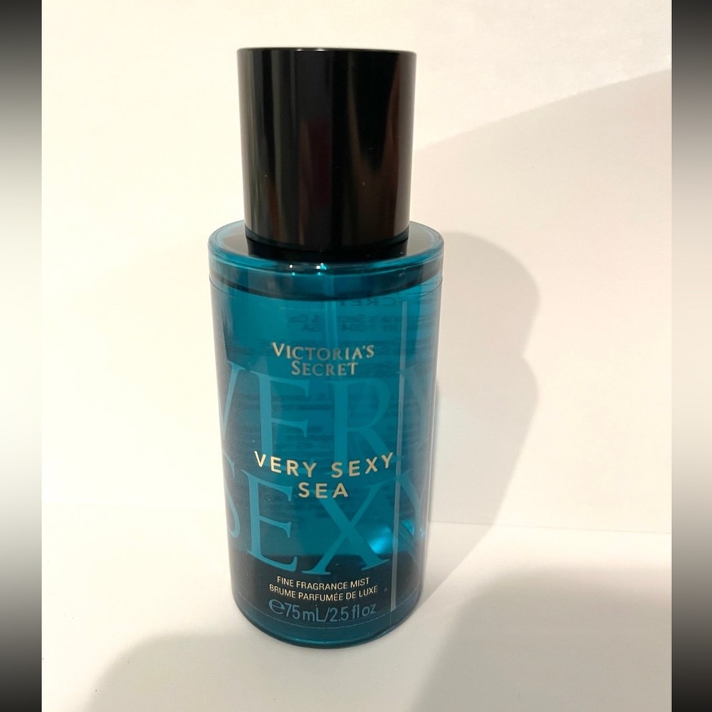 Brand New Victoria's Secret Very Sexy Sea Fragrance Mist